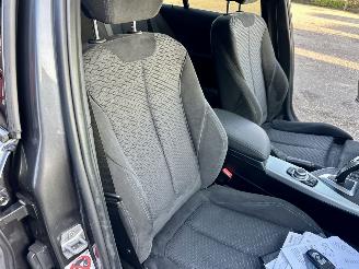 BMW 1-serie 120i 177pk 8-traps aut M-Sport - schuifdak - navi - pdc - keyless - alcantara - zwarte hemel - stoelverw picture 59