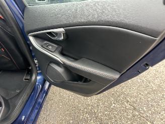 Volvo V-40 2.0 D4 190pk 6-bak Ocean Race Bus - pano - xenon - nap - navi - camera - pdc v+a - memory - trekh picture 71