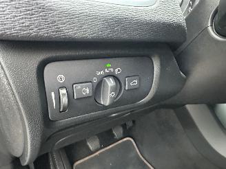 Volvo V-40 2.0 D4 190pk 6-bak Ocean Race Bus - pano - xenon - nap - navi - camera - pdc v+a - memory - trekh picture 38