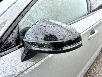 Audi A4 Avant 2.0 TFSI 190pk aut + f1 MHEV S-line black ed - head up - b&o - front + line + side assist - keyless - alarm - virtual picture 100