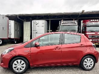 Voiture accidenté Toyota Yaris 1.5 Full Hybrid Aspiration 2013/3