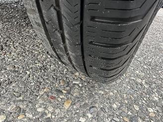 Toyota Yaris 1.5 Full Hybrid 89pk automaat Aspiration - nap - camera - clima + cruise contr - pdc - afn trek - boekjes + sleutels picture 76