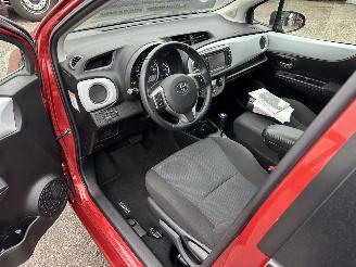 Toyota Yaris 1.5 Full Hybrid 89pk automaat Aspiration - nap - camera - clima + cruise contr - pdc - afn trek - boekjes + sleutels picture 20