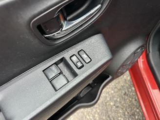 Toyota Yaris 1.5 Full Hybrid 89pk automaat Aspiration - nap - camera - clima + cruise contr - pdc - afn trek - boekjes + sleutels picture 54