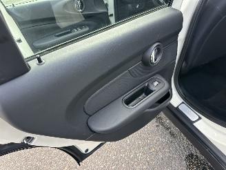 Mini Clubman Cooper 1.5T 136pk 6-traps aut - pano - nap - 1e eig - keyless entry + start - line assist - clima + cruise contr picture 63