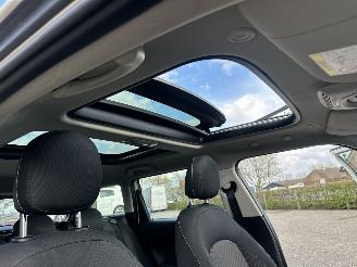 Mini Clubman Cooper 1.5T 136pk 6-traps aut - pano - nap - 1e eig - keyless entry + start - line assist - clima + cruise contr picture 57