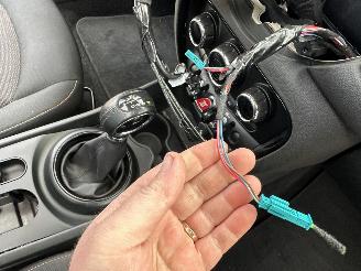 Mini Clubman Cooper 1.5T 136pk 6-traps aut - pano - nap - 1e eig - keyless entry + start - line assist - clima + cruise contr picture 50