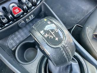 Mini Clubman Cooper 1.5T 136pk 6-traps aut - pano - nap - 1e eig - keyless entry + start - line assist - clima + cruise contr picture 22