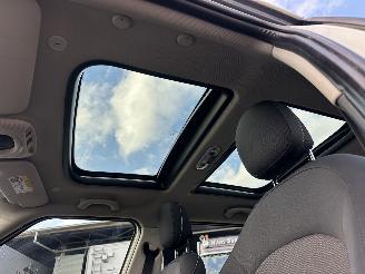 Mini Clubman Cooper 1.5T 136pk 6-traps aut - pano - nap - 1e eig - keyless entry + start - line assist - clima + cruise contr picture 16