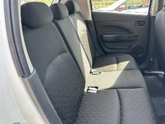 Mitsubishi Space-star 1.0i 71pk Cool+ 5drs - nap - airco - elektr pakket - licht + regensensor - facelift - 4x nieuwe banden picture 37