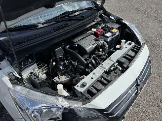 Mitsubishi Space-star 1.0i 71pk Cool+ 5drs - nap - airco - elektr pakket - licht + regensensor - facelift - 4x nieuwe banden picture 10