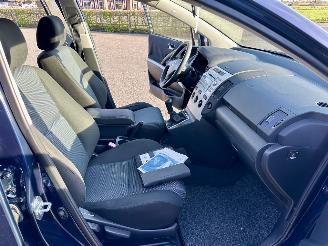 Toyota Corolla-verso 1.6 VVT-i 110pk Terra - 197dkm nap - airco - cruise contr - pdc - elektr spiegels + ramen voor - all season picture 36