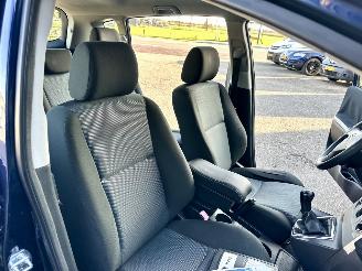 Toyota Corolla-verso 1.6 VVT-i 110pk Terra - 197dkm nap - airco - cruise contr - pdc - elektr spiegels + ramen voor - all season picture 47