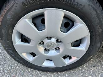 Toyota Corolla-verso 1.6 VVT-i 110pk Terra - 197dkm nap - airco - cruise contr - pdc - elektr spiegels + ramen voor - all season picture 61