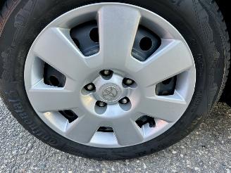 Toyota Corolla-verso 1.6 VVT-i 110pk Terra - 197dkm nap - airco - cruise contr - pdc - elektr spiegels + ramen voor - all season picture 57