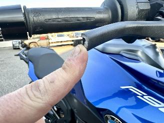 BMW F 900 R XR 105pk ABS Pro - verwarmde handvatten - navi - dagrijverl - dynamisch + actief pakket - Brembo picture 14