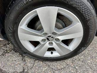 Skoda Fabia Gereserveerd 1.0 TSI 95pk Clever - org nl - front assist - pdc - airco - cruise - navi - privacy glass - rijdbaar picture 74