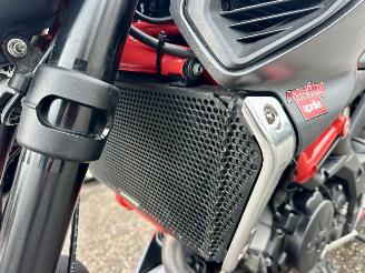 Aprilia  SHIVER 900 - led knipperlichten - drive modus - carbon spatbord - verstelbaar achterveer - stickersset picture 27