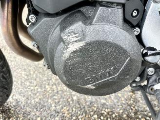 BMW F 900 R XR Triple Black 105pk - 2025 - 8885km - verwarmde handvatten - keyless - alarm - brembo -hoogte verstelling veer picture 22