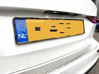 Volvo V-60 2.0 B3 Hybrid 8-traps aut Momentum - 49dkm nap - navi - camera - leer - stoel + stuurverw - CarPlay picture 99