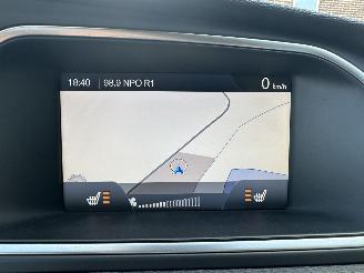 Volvo V-40 1.6 T4 179pk automaat Summum - xenon - navi - camera - keyless - front + line + side assist picture 18