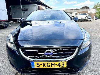 Volvo V-40 1.6 T4 179pk automaat Summum - xenon - navi - camera - keyless - front + line + side assist picture 3