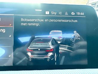 BMW 1-serie M135i xDrive 306pk aut + f1 High Exe M-Sport Performance - pano - nap - hud - harman/kardon - keyless - kuipstoelen picture 29