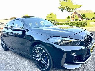 BMW 1-serie M135i xDrive 306pk aut + f1 High Exe M-Sport Performance - pano - nap - hud - harman/kardon - keyless - kuipstoelen picture 4