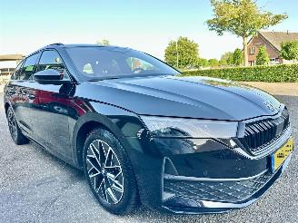 Skoda Octavia 1.5 TSI MHEV Aut + f1 Sportline - nap - 1e eig - navi - camera - inkl trekh - stuurverw - front + line + side assist picture 4