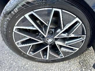 Skoda Octavia 1.5 TSI MHEV Aut + f1 Sportline - nap - 1e eig - navi - camera - inkl trekh - stuurverw - front + line + side assist picture 70