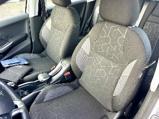 Peugeot 2008 1.2T 110pk PureTech Active - 96dkm nap - 1e eig - navi - clima - cruise - pdc v+a - volledig rijdbaar picture 55