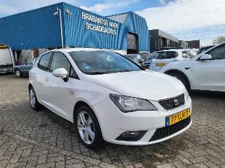 skadebil auto Seat Ibiza 5 drs 1.2 TSI Style 105 pk 2012/6