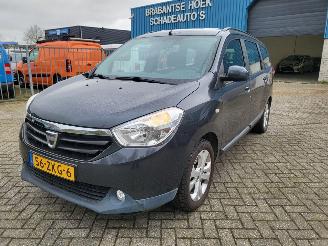 Avarii autoturisme Dacia Lodgy 7 PERSOONS Lodgy - 1.2 TCe Ambiance , Airco, Multimediasysteem, Bluetooth, 1e EIGENAAR 2013/2