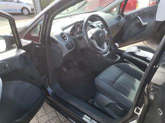 Ford Fiesta 1.6 Ghia 5drs hatchback   goede airco rijdbaar picture 12