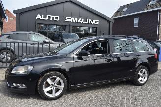 Vaurioauto  passenger cars Volkswagen Passat 1.6 Tdi Bluemotion Executive 140Pk *Airco/Navi 2014/2