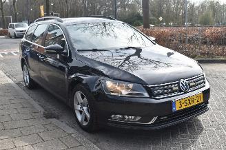 Volkswagen Passat 1.6 Tdi Bluemotion Executive 140Pk *Airco/Navi picture 2