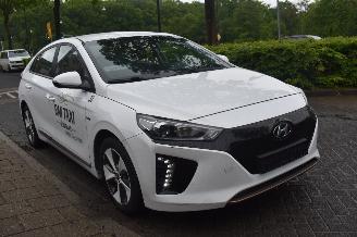 Hyundai Ioniq Comfort EV 120Pk *NAvi/Clima/Camera picture 2
