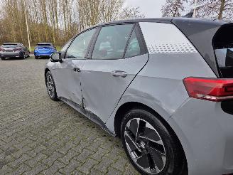 Volkswagen ID.3 Pro Performance 1ST 62kWh 150 KW 204pk / ACC / 18\" Lmv picture 10