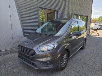 dommages fourgonnettes/vécules utilitaires Ford Transit Courier Van 74kw / 13255 km !! 2022/9