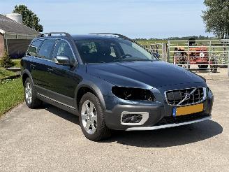 Damaged car Volvo Xc-70 2.4 D5 SUMMUM 2008/1