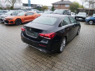 Mercedes A-klasse A 200 AMG ALCANTARA AUTOMAAT LED picture 3