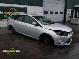 Vrakbiler auto Ford Focus Focus 3 Wagon, Combi, 2010 / 2020 1.0 Ti-VCT EcoBoost 12V 125 2013/8