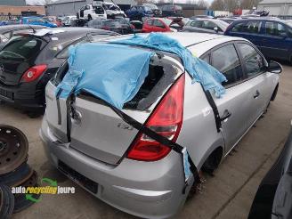 Hyundai I-30 i30 (FD), Hatchback, 2007 / 2011 1.4 CVVT 16V picture 11