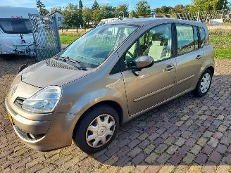 Unfallwagen Renault Modus 1.2 benzine div opties + Apk 2008/12