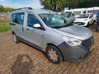 Unfallwagen Dacia Dokker 1.2 Laureante + apk 2015/2