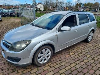 Opel Astra 1.6 + Apk picture 1