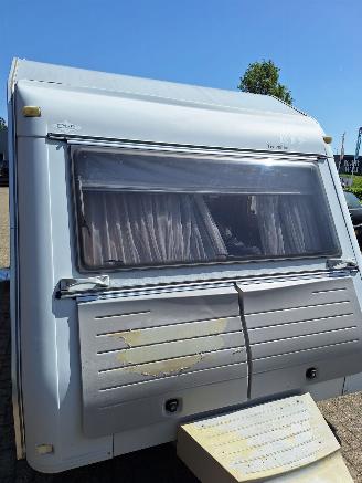 Kip  Traveller 41 TDb Voortent+Frans bed picture 2