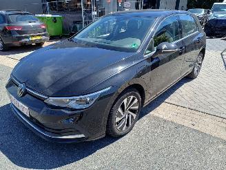 skadebil auto Volkswagen Golf 1.4 hybride 2024/4