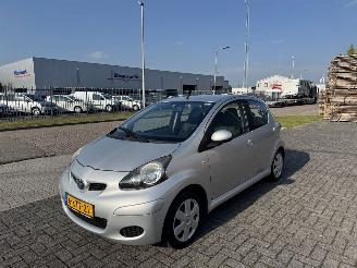 Coche accidentado Toyota Aygo 1.0 12V Airco 2011/8