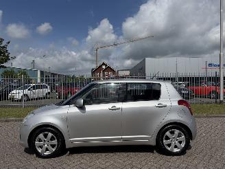 Suzuki Swift 1.3 Shogun 68Kw AIRCO picture 2